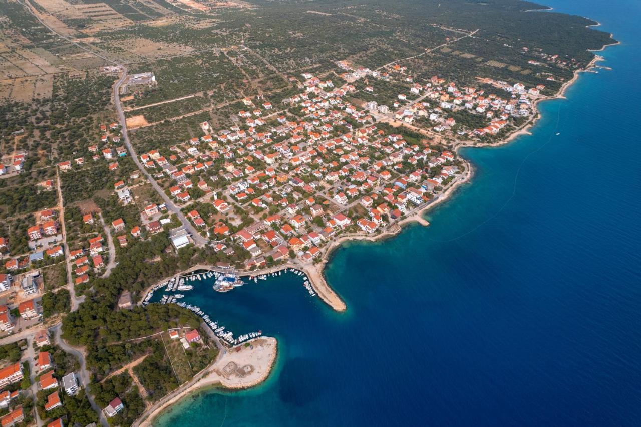 Apartments By The Sea Mandre, Pag - 8655 Kolan Eksteriør bilde